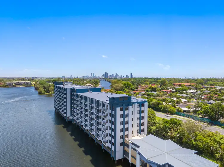 548/25 Lake Orr Drive, Robina QLD 4226