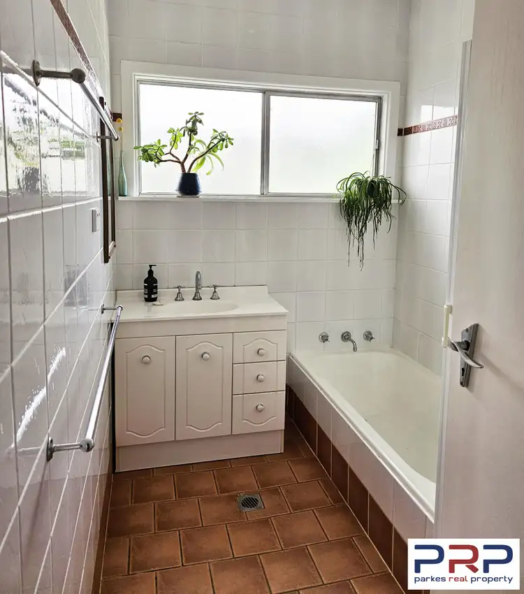 Seventh view of Homely house listing, 8 Panorama Crescent, Parkes NSW 2870