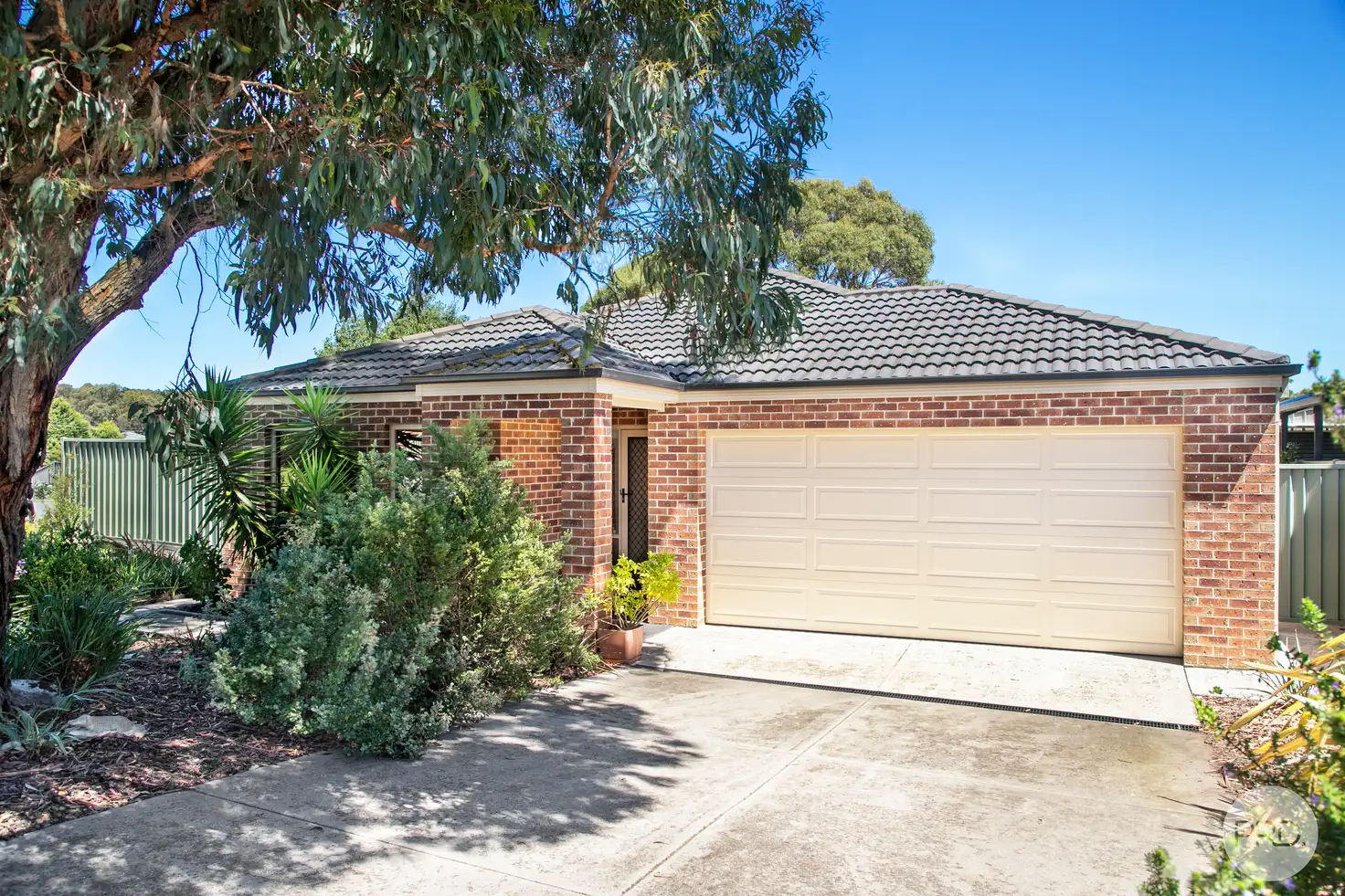 Main view of Homely house listing, 6 Rattray Court, Canadian VIC 3350