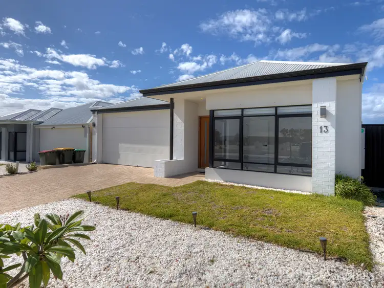 13 Wanda Way