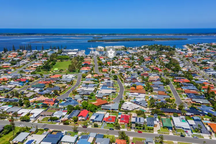 Second view of Homely house listing, 19 Jacaranda Avenue, Hollywell QLD 4216
