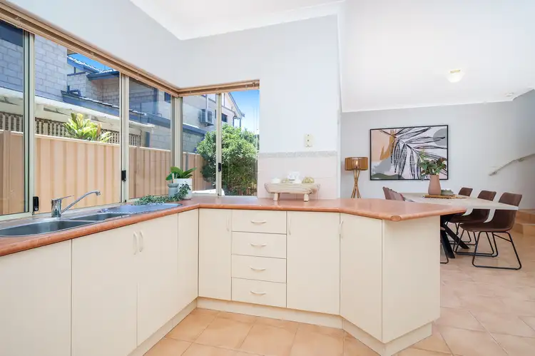 Fifth view of Homely house listing, 2/5 Fraser Street, Rockingham WA 6168
