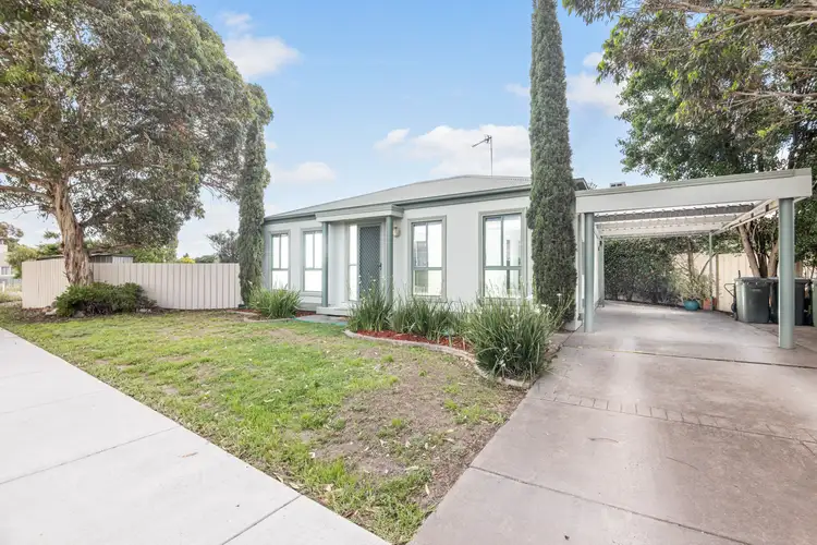6 Palm Avenue, Horsham VIC 3400