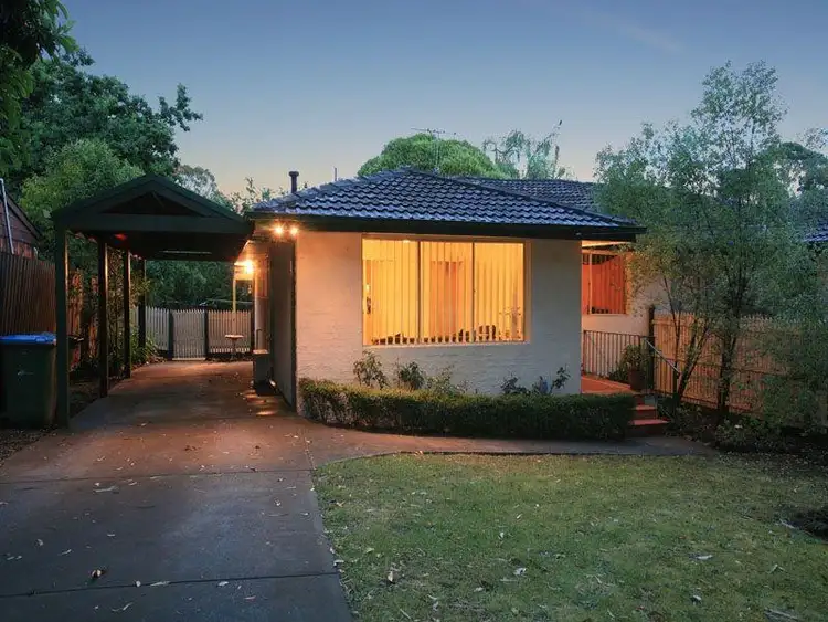 18A Eastfield Road, Croydon South VIC 3136