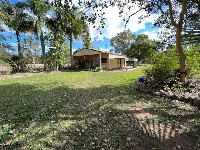 11-13 Nadzab Street, Roseneath QLD 4811