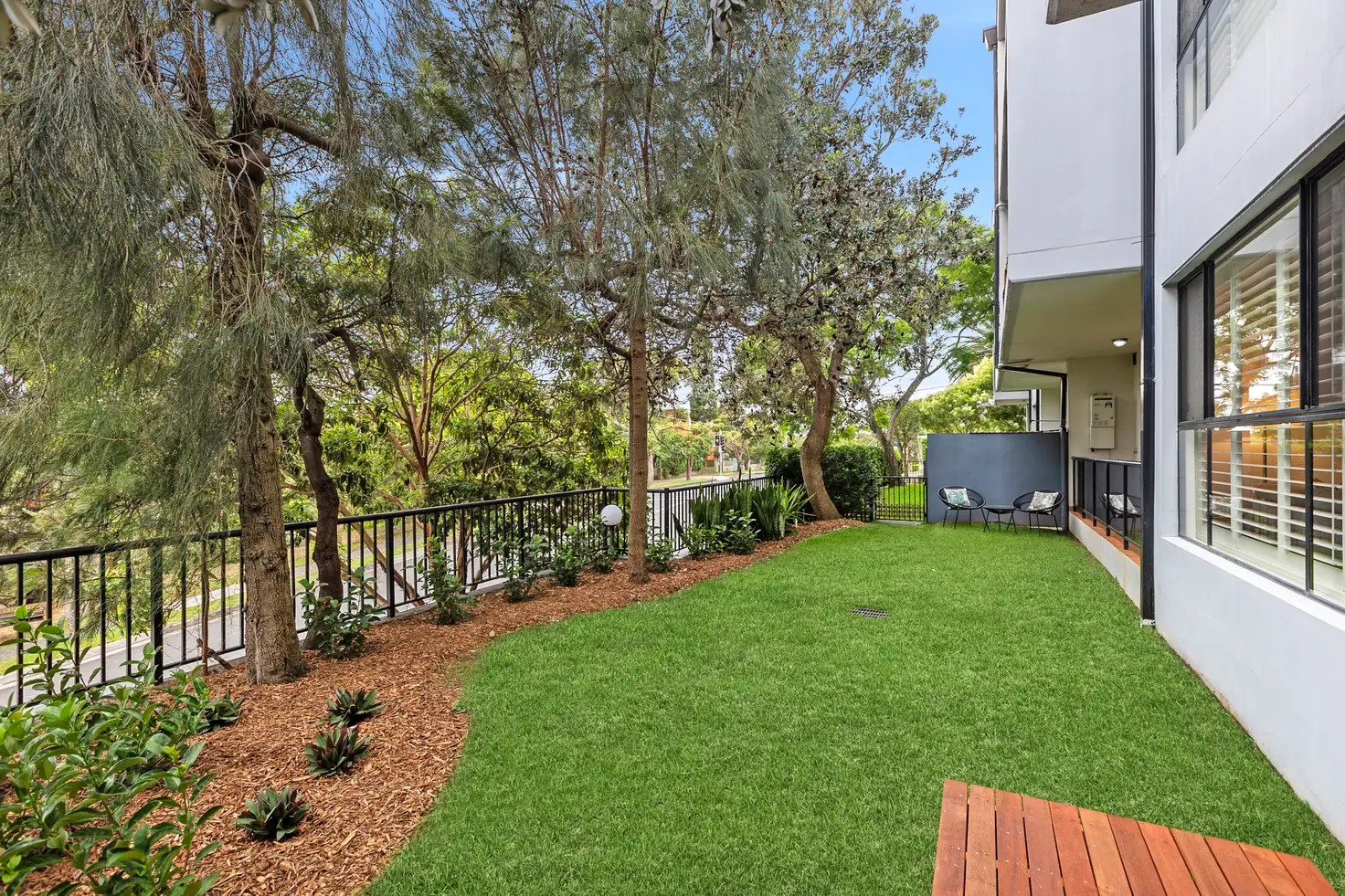 Main view of Homely unit listing, 2/1-5 The Crescent, Dee Why NSW 2099