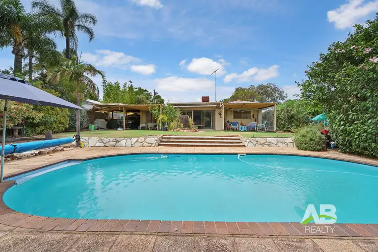 28 Manbari Crescent, Wanneroo WA 6065