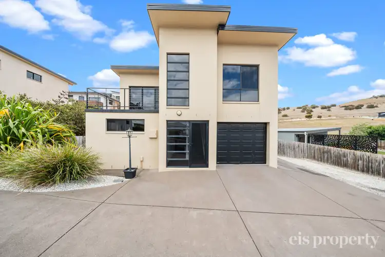 2/10 Skala Road, Tranmere TAS 7018