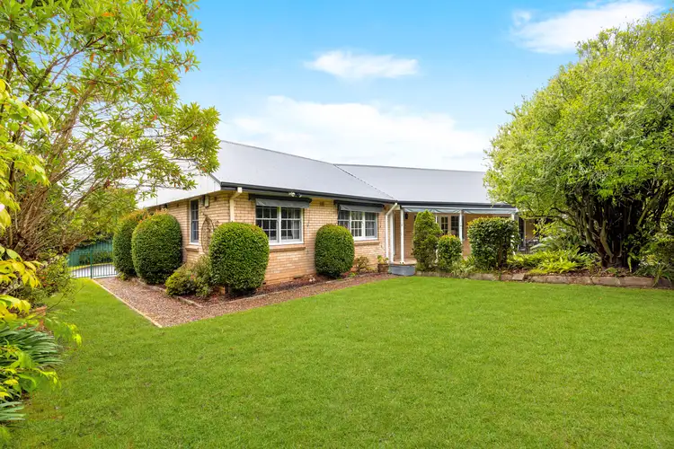 2 Hume Avenue, St Ives NSW 2075