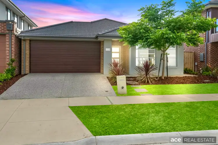 21 Abbotswick Circuit, Williams Landing VIC 3027