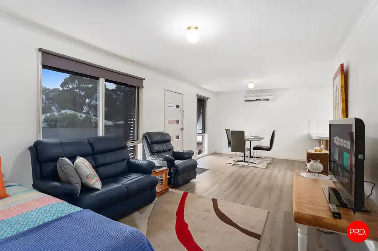 Fifth view of Homely house listing, 2/8 Tennyson Street, Quarry Hill VIC 3550