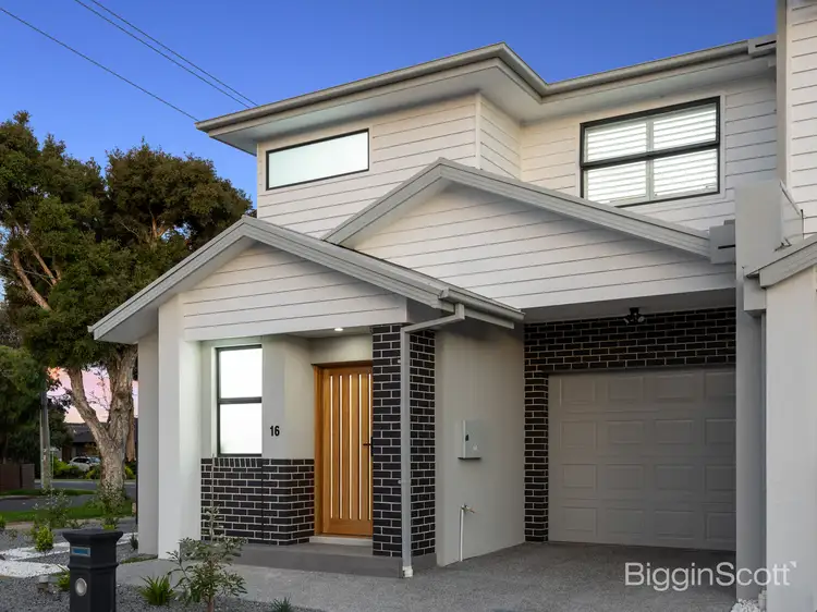 16 Fittis Street, Newport VIC 3015