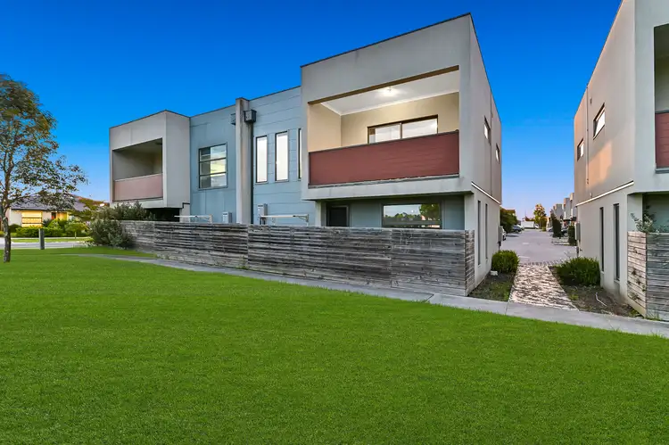 Main view of Homely house listing, 16 Queenie Way, Cranbourne West VIC 3977