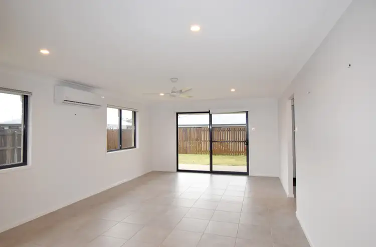 19 Bufflehead Road, Kirkwood QLD 4680