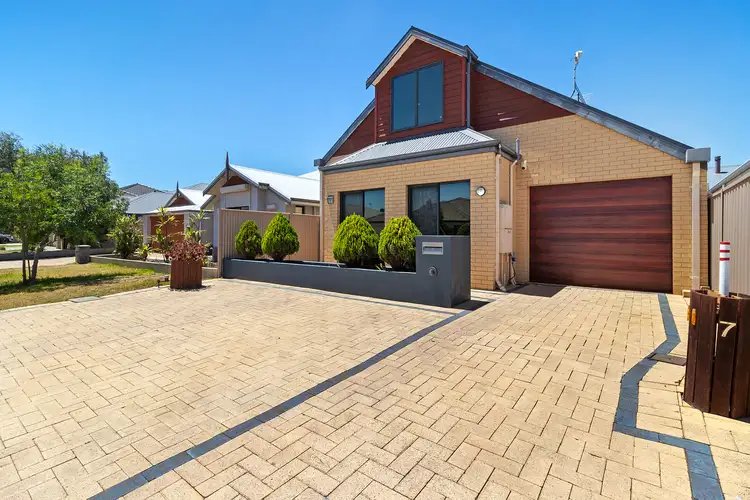 7 Millstream Drive