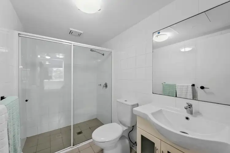 Sixth view of Homely unit listing, 17/6-10 Rose Street, Southport QLD 4215