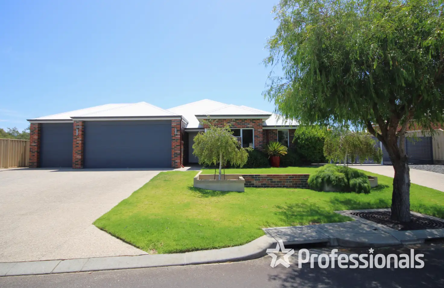 Main view of Homely house listing, 4 Cygnet Court, Millbridge WA 6232