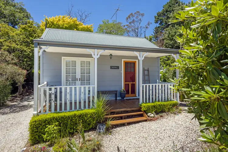 19 Lookout Street, Blackheath NSW 2785