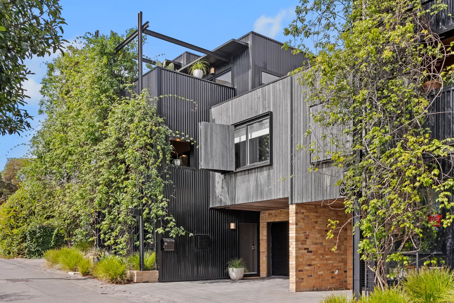 Main view of Homely house listing, 10 Dalziel Lane, Northcote VIC 3070