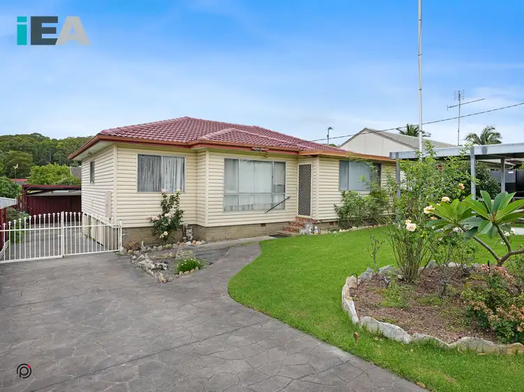 39 Strata Avenue, Barrack Heights NSW 2528