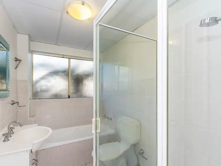 Fifth view of Homely unit listing, 4/35 Central Coast Highway, West Gosford NSW 2250