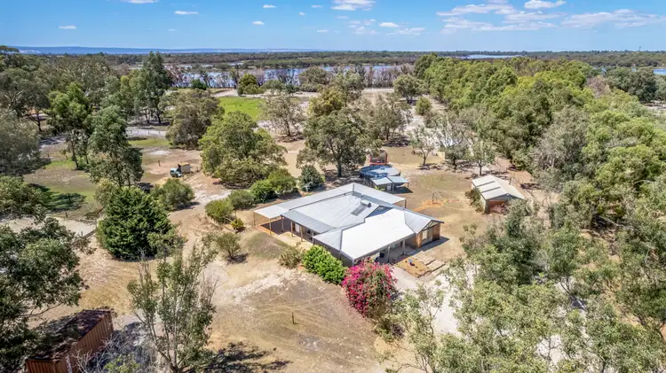 9 Mears Road, Barragup WA 6209