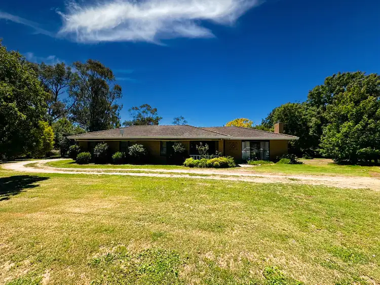 24 Gunn Road, Benalla VIC 3672