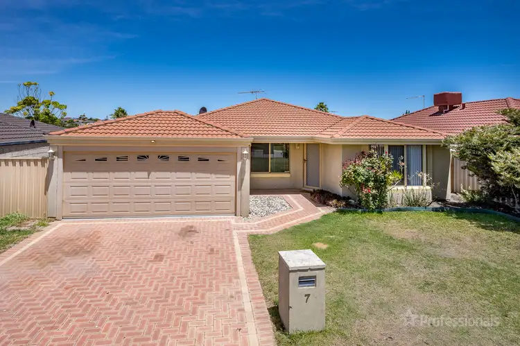 7 Ferry Way, Quinns Rocks WA 6030