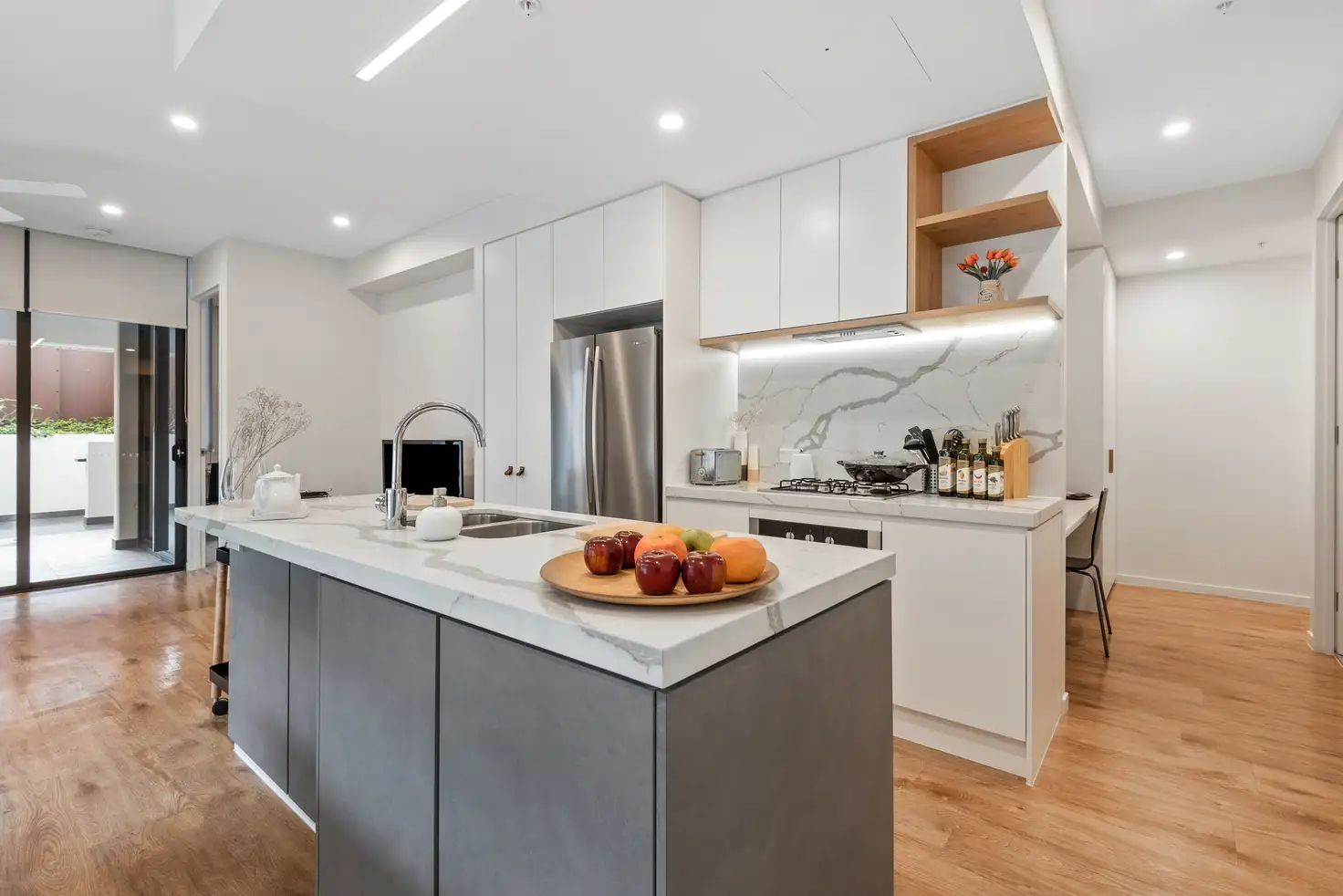 Main view of Homely apartment listing, 102/18 Duke Street, Kangaroo Point QLD 4169