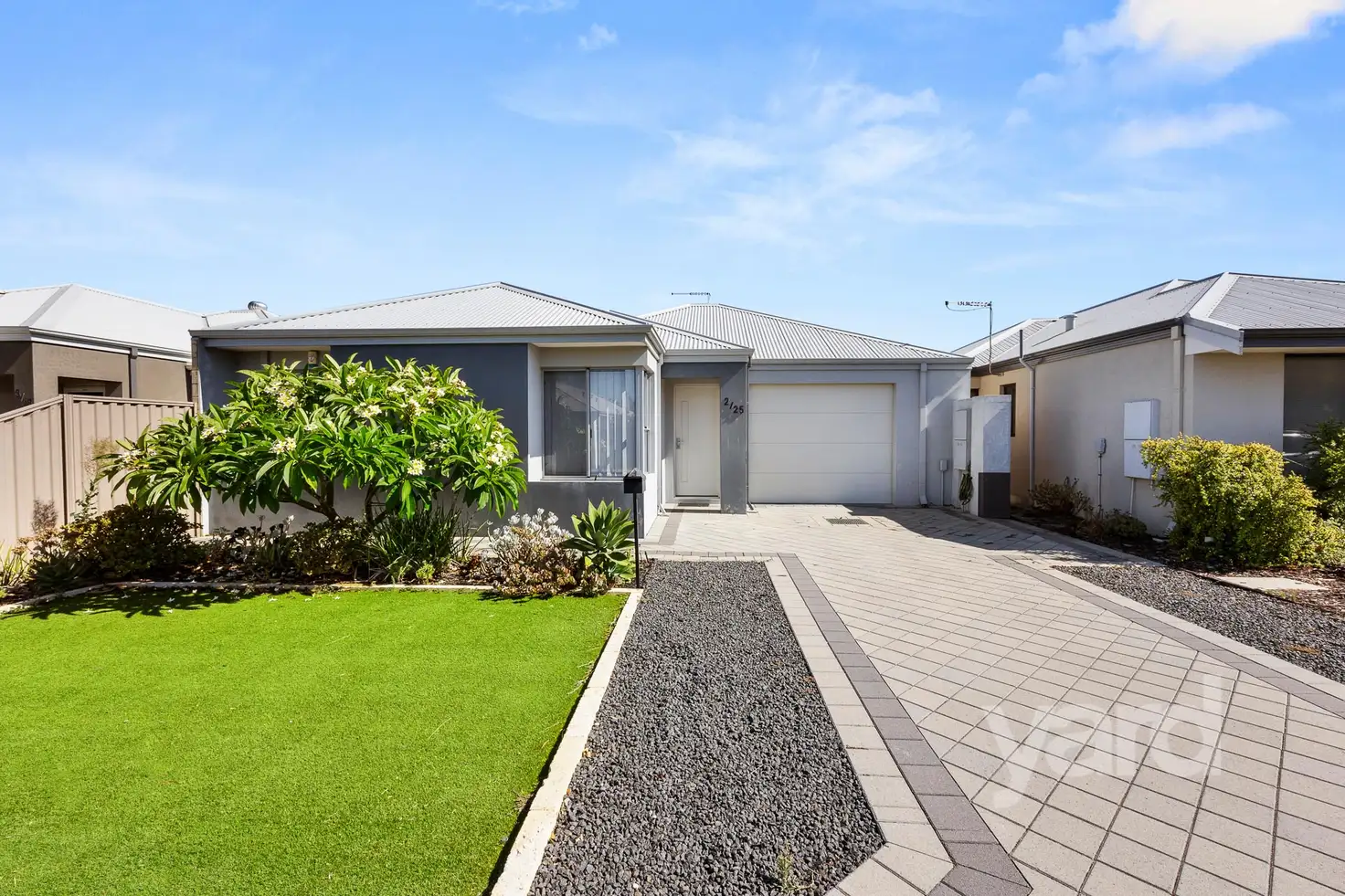 Main view of Homely house listing, 2/25 Gicha Close, Lake Coogee WA 6166