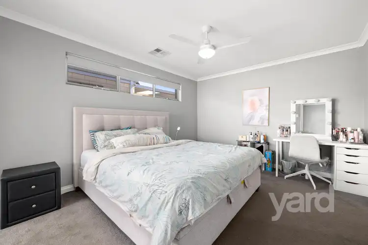 Sixth view of Homely house listing, 2/25 Gicha Close, Lake Coogee WA 6166