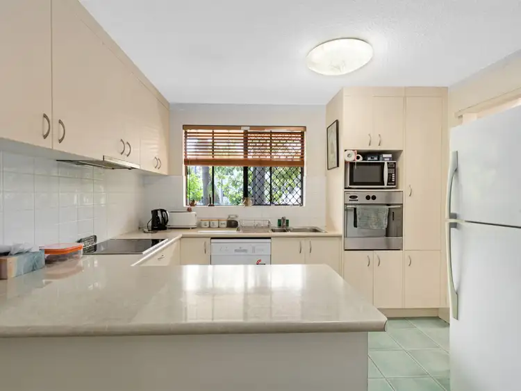 Sixth view of Homely unit listing, Unit 1/394 Esplanade, Torquay QLD 4655