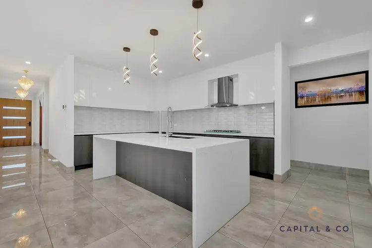 Fifth view of Homely house listing, 7 Naroon Drive, Kalkallo VIC 3064