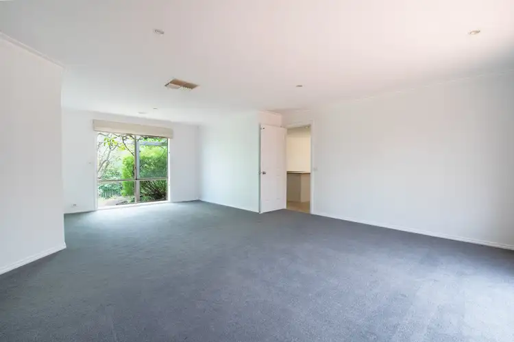 Fifth view of Homely house listing, 11 Gallery Gate Road, Yallambie VIC 3085