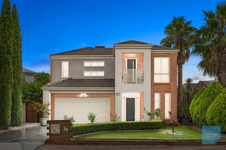 11 Catani Mews, Caroline Springs VIC 3023