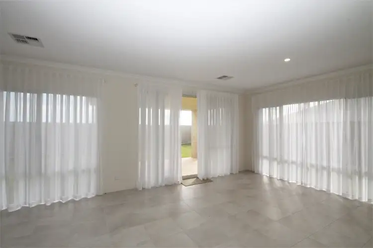 Sixth view of Homely house listing, 3 Currawong Way, Australind WA 6233
