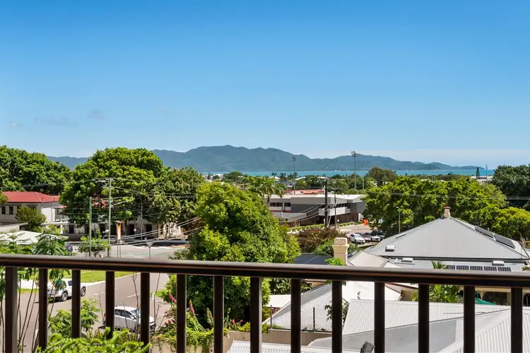 11/1 Burke Street, North Ward QLD 4810