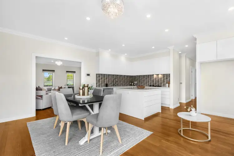 Sixth view of Homely unit listing, 2/21 Weir Street, Balwyn VIC 3103