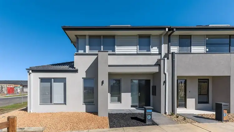 11 Sunnycroft Lane, Clyde VIC 3978