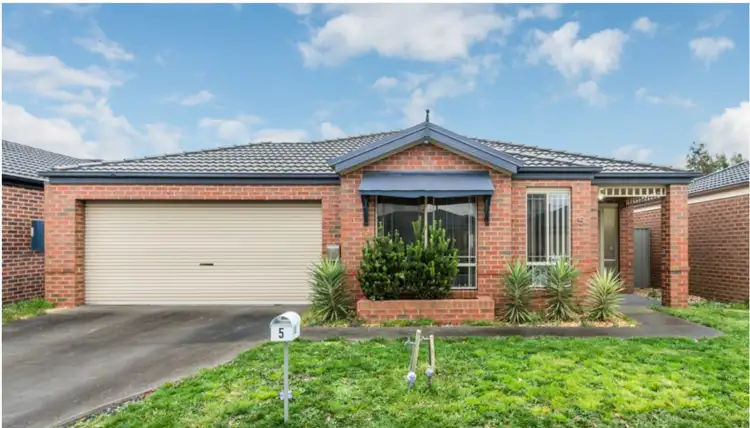 5 Greenaway Terrace, Cranbourne East VIC 3977