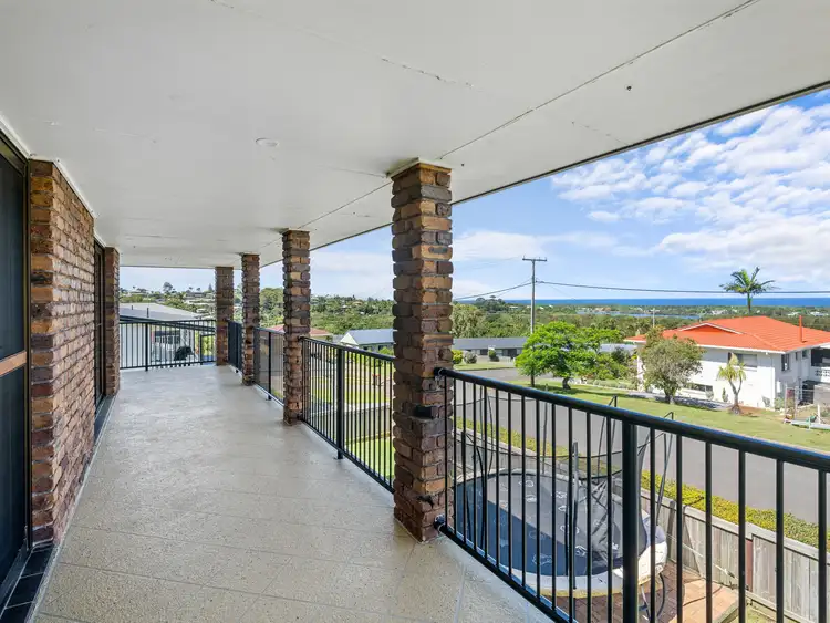 Second view of Homely house listing, 10 Echuca Crescent, Banora Point NSW 2486
