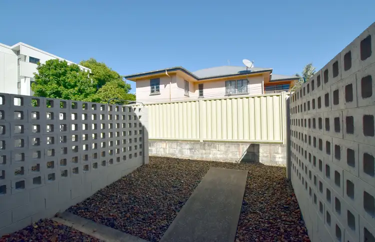 Second view of Homely unit listing, 4/15 Glenlyon Street, Gladstone Central QLD 4680