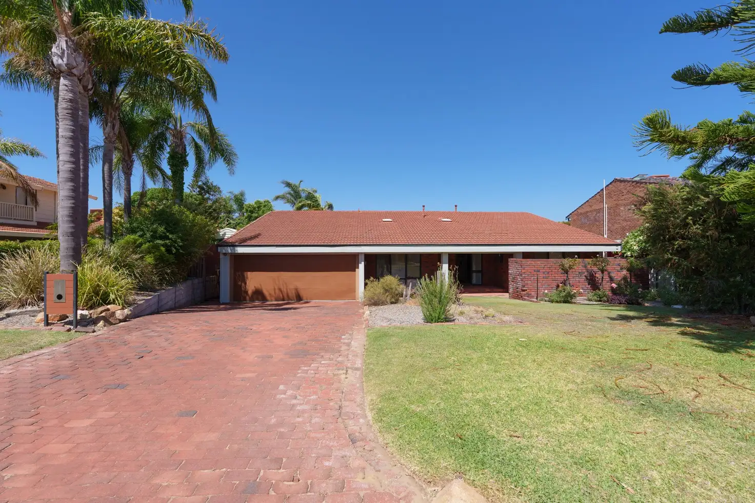 Main view of Homely house listing, 10 Geddes Close, Duncraig WA 6023