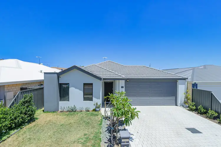 6 Mosley Street, Hilbert WA 6112