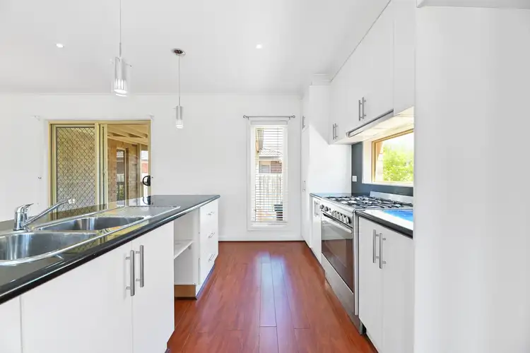 Fifth view of Homely house listing, 19 Epsilon Way, Lynbrook VIC 3975