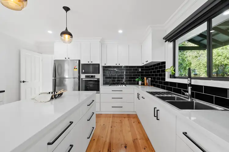 Second view of Homely house listing, 4 Pilosa Place, Endeavour Hills VIC 3802