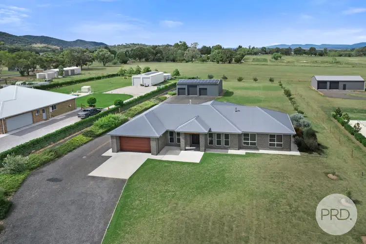 12 Flagstaff Road, Tamworth NSW 2340