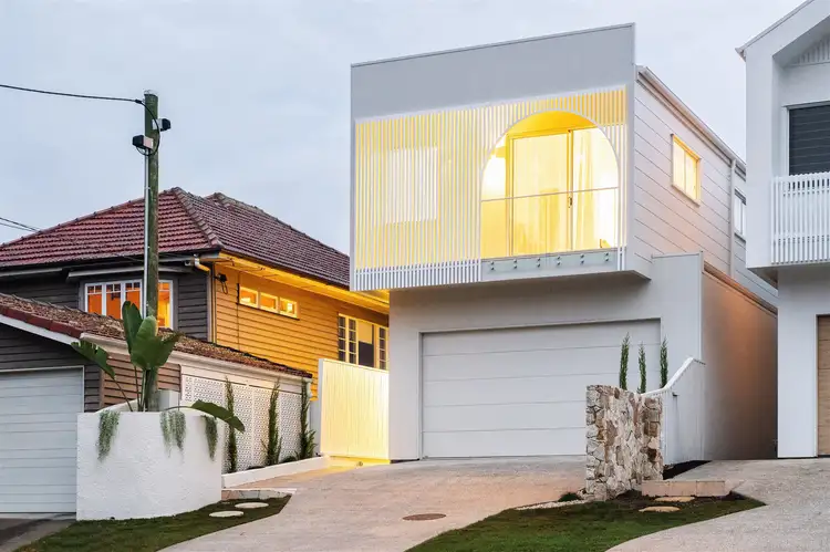 46 Brooks Street, Camp Hill QLD 4152