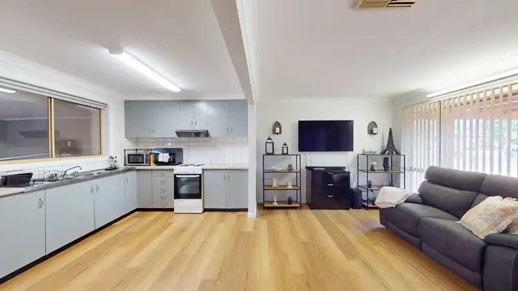 Fourth view of Homely house listing, 7 Flinders Close, Dubbo NSW 2830