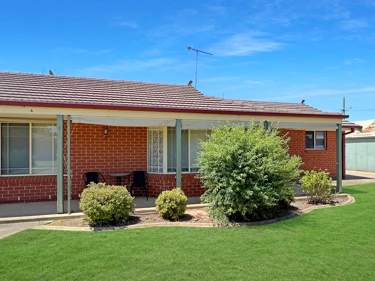 Main view of Homely unit listing, 4/161-163 DeBoos Street, Temora NSW 2666